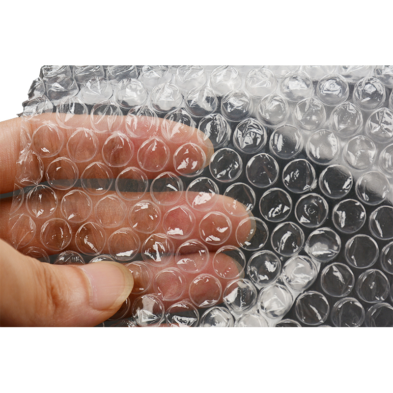 How does bubble wrap effectively prevent items from being damaged by vibration and impact?